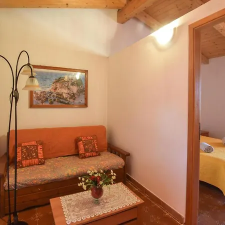 Beautiful In Appartement Zambrone